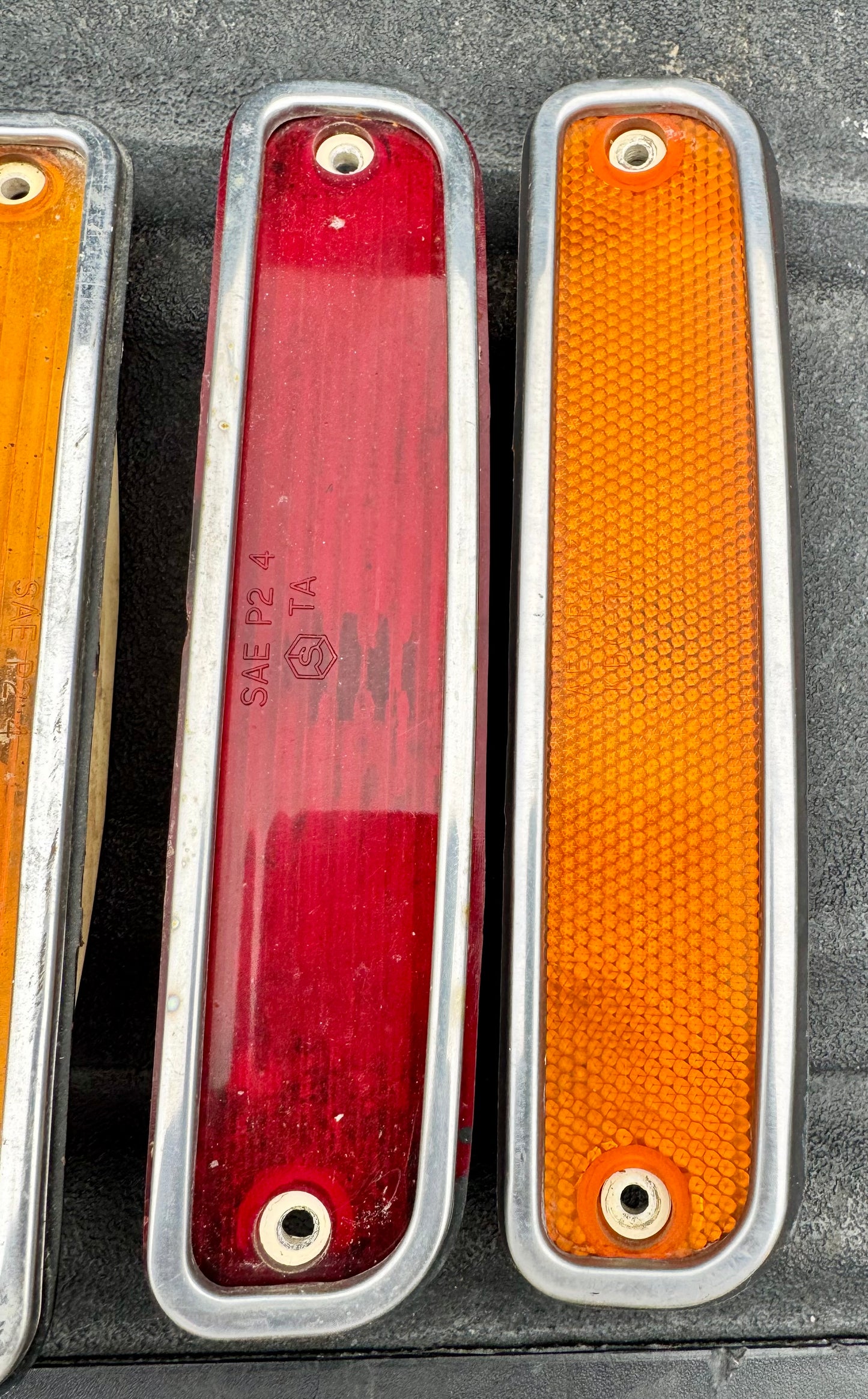 Dually fender marker lights