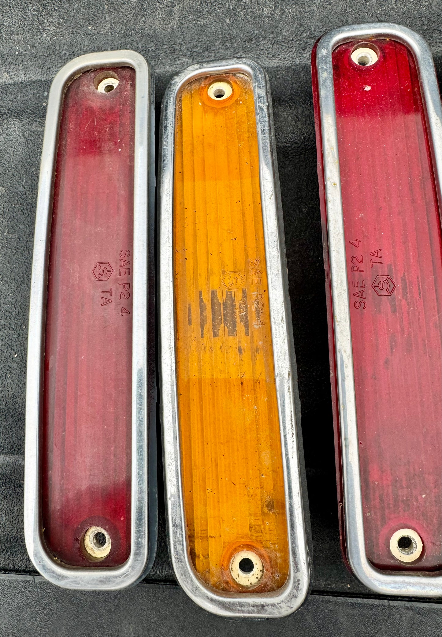 Dually fender marker lights
