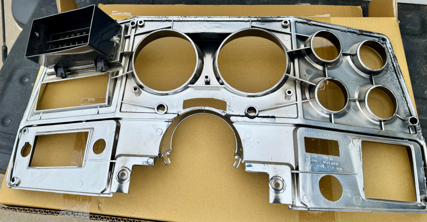1978-80 Instrument Bezel